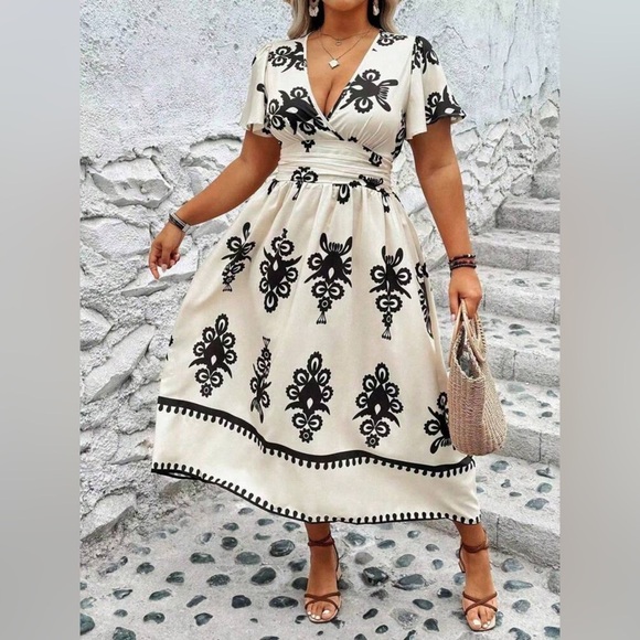 SHEIN Dresses & Skirts - SHEIN Black and Cream Midi Dress